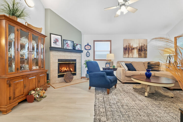 Property Photo: 136 N Van Buren Avenue IL 60915