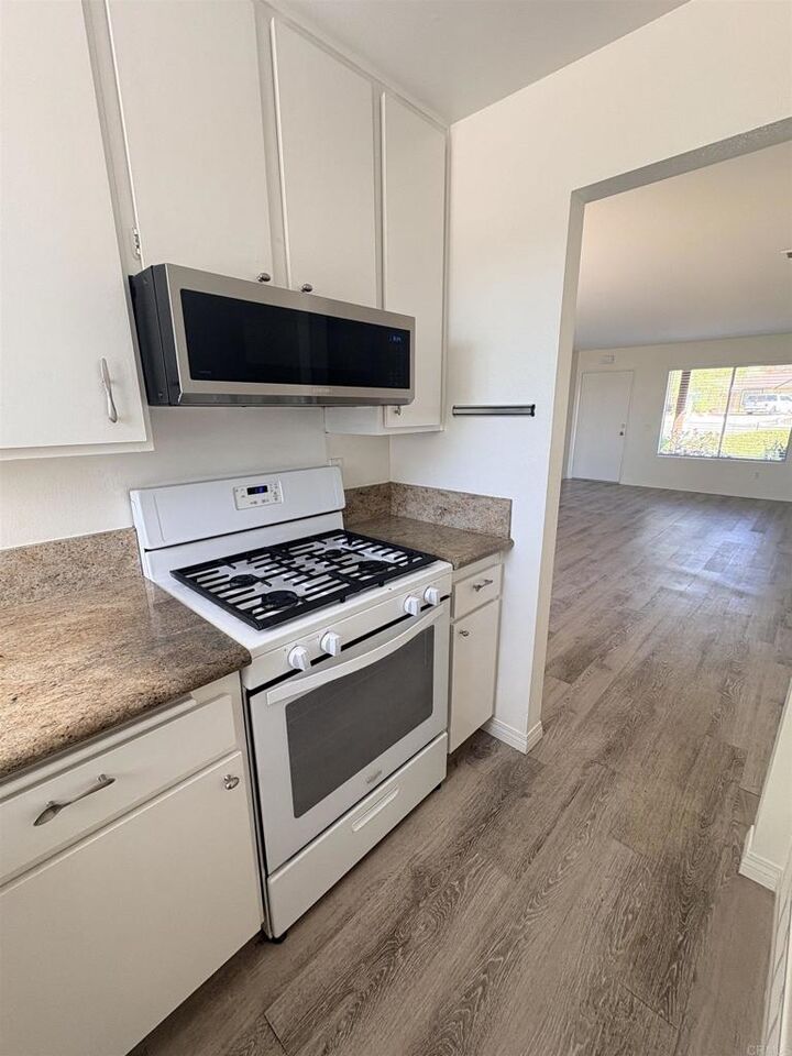 Property Photo:  4749 Canterbury Court  CA 92056 