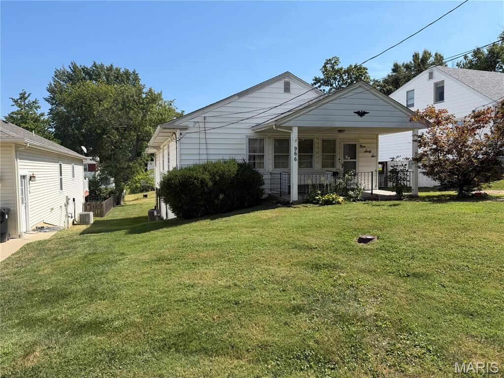 Property Photo:  966 Cleveland Avenue  MO 63122 