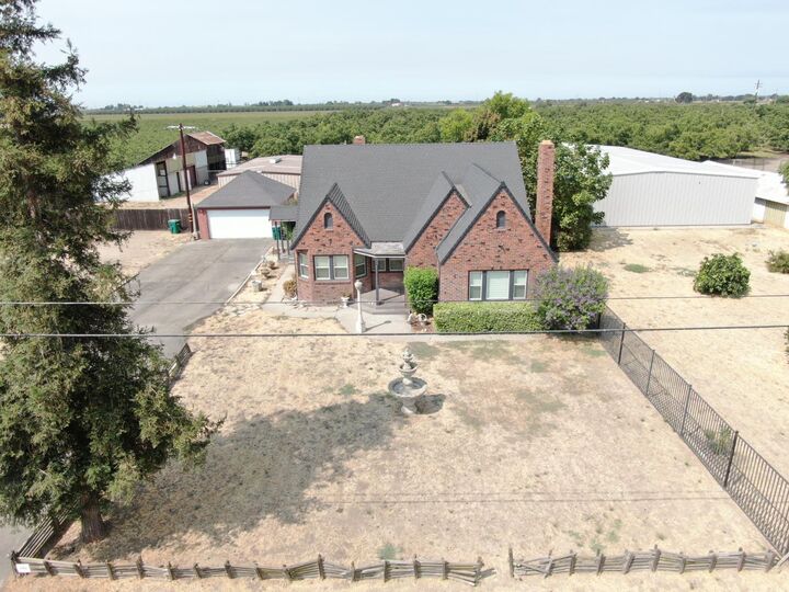 Property Photo:  21797 N Devries Road  CA 95242 
