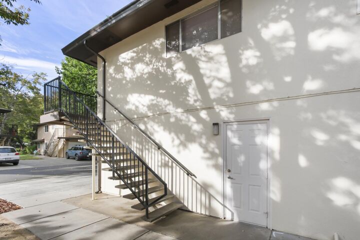 Property Photo:  1724 Fremont Court 4  CA 95618 