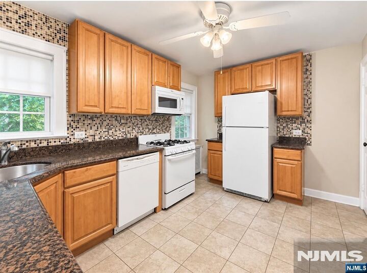 Property Photo:  98 Farview Avenue 1  NJ 07652 
