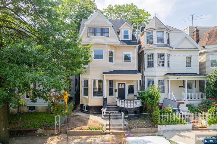 Property Photo:  235 S 7th  NJ 07103 