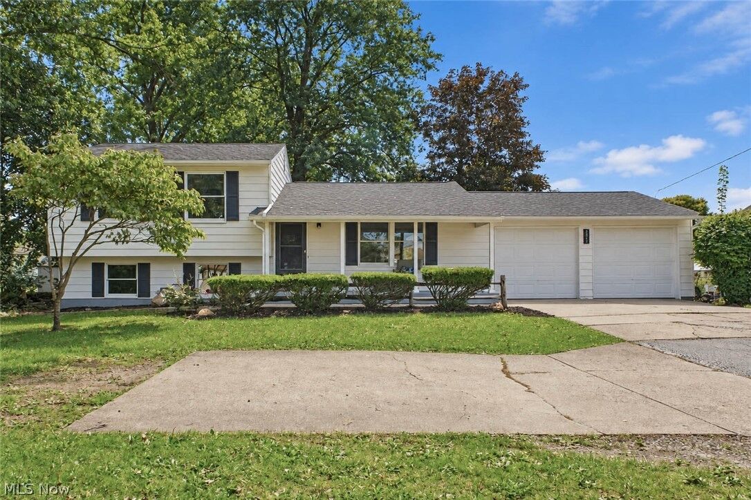 Property Photo: 4845 New Road OH 44515