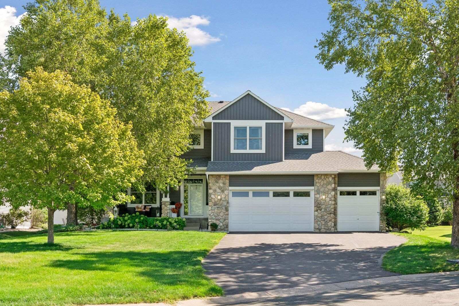 Property Photo:  14052 Auburn Avenue  MN 55068 