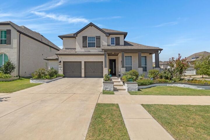 Property Photo: 1733 Stepping Stone Trail TX 76226