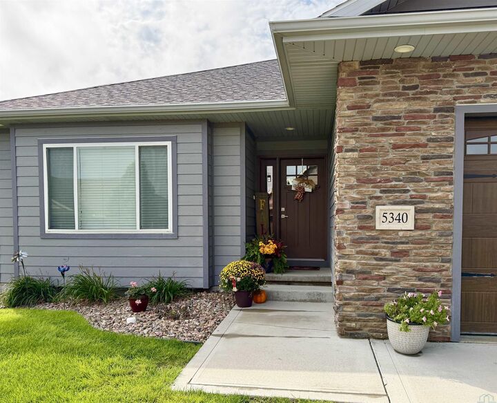 Property Photo:  5340 Overlook Lane  IA 51106 