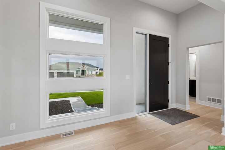 Property Photo:  5811 N 197th Street  NE 68022 