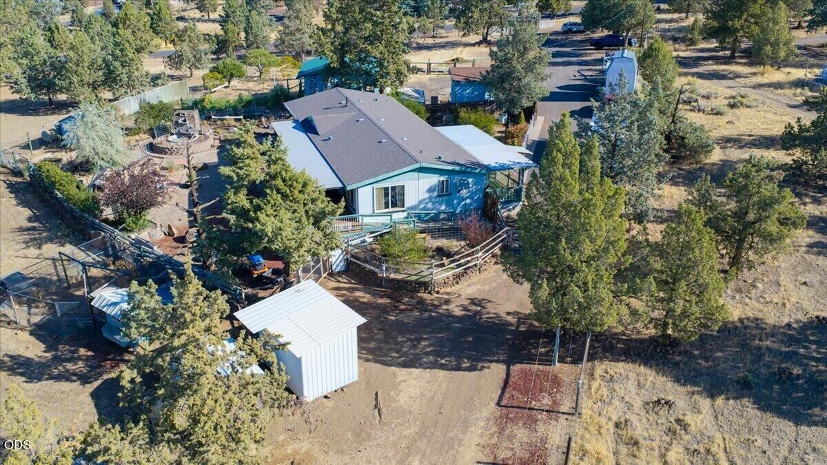 Property Photo:  8659 SW Shad Road  OR 97760 