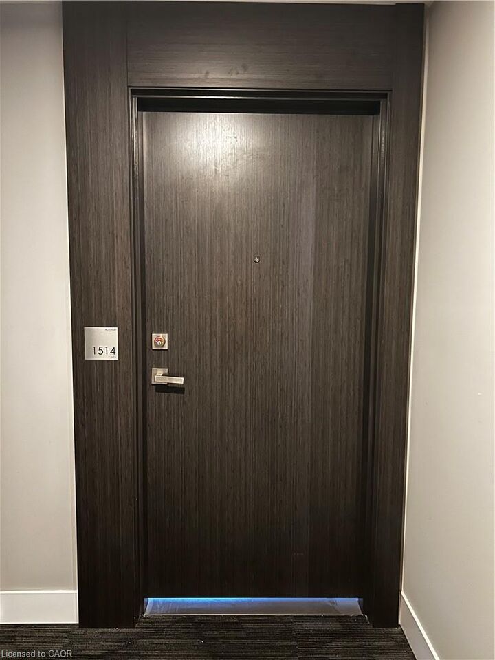 Property Photo:  15 Queen Street S 1514  ON L8P 0C6 