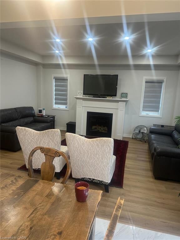 Property Photo:  98 Acacia Road  ON L3E 0G4 