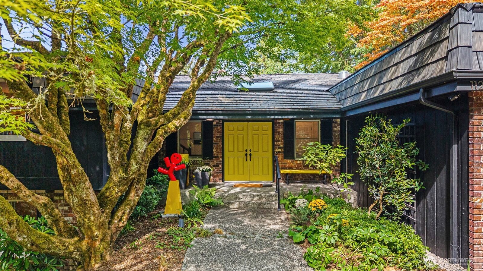 Property Photo:  11233  240th St  SW  WA 98020 