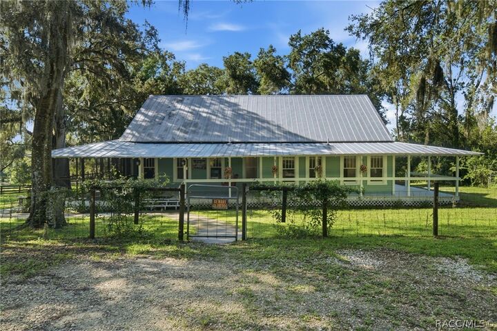Property Photo:  9759 S Pleasant Grove Road  FL 34452 