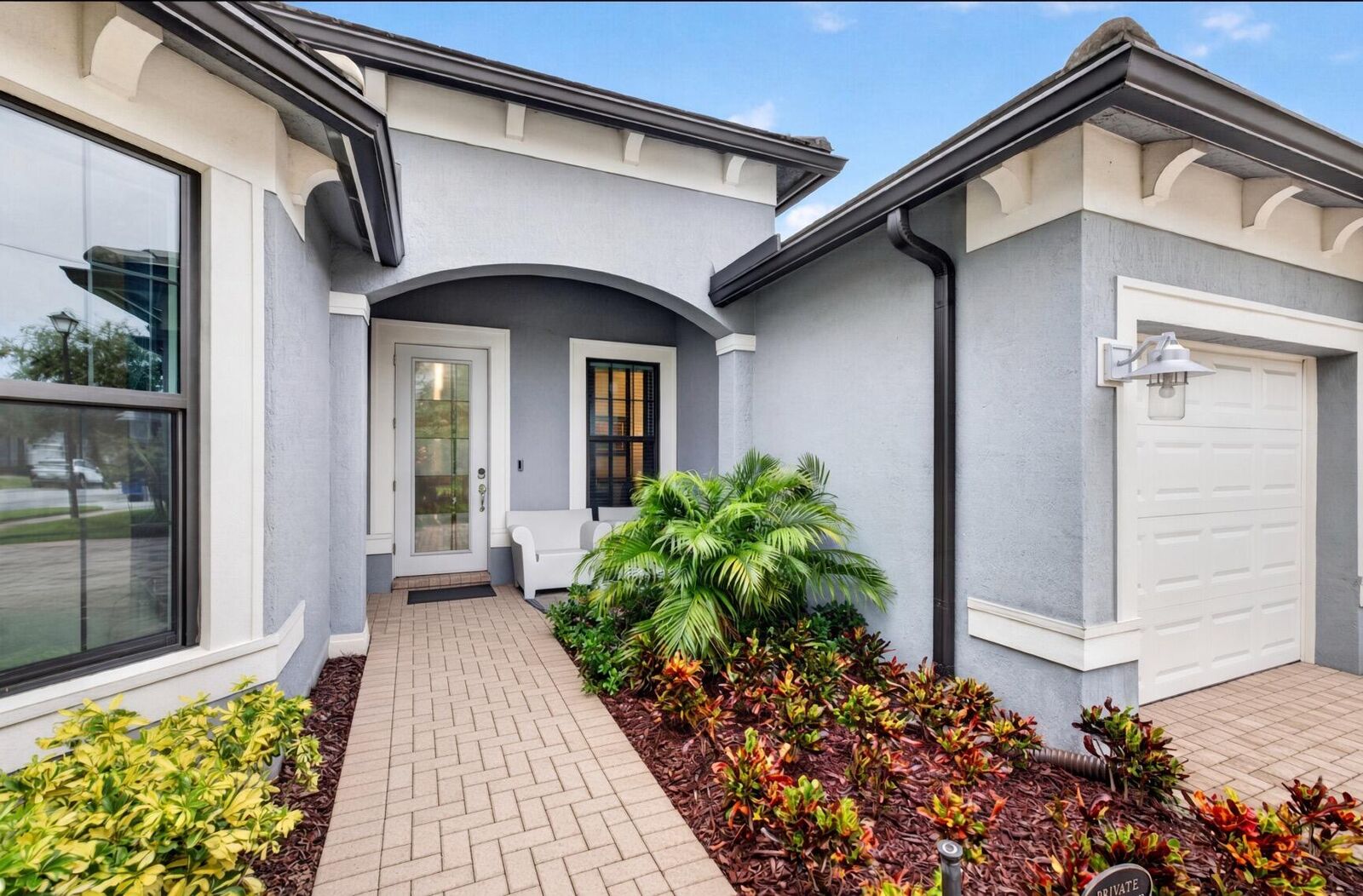Property Photo: 4529 Pinehurst Trail W FL 33309