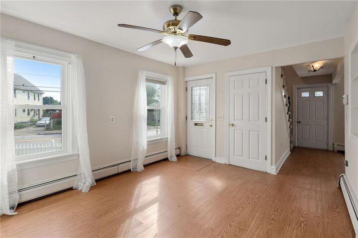 Property Photo:  180 Beechwood Avenue 3  RI 02860 
