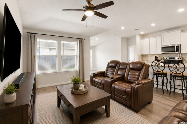 Property Photo: 3014 Playa Azul Blvd TX 78109