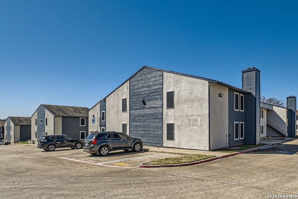 Property Photo: 3700 S Tyler St 0172 TX 75224
