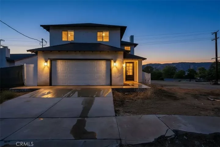 Property Photo:  760 Park Way  CA 92530 