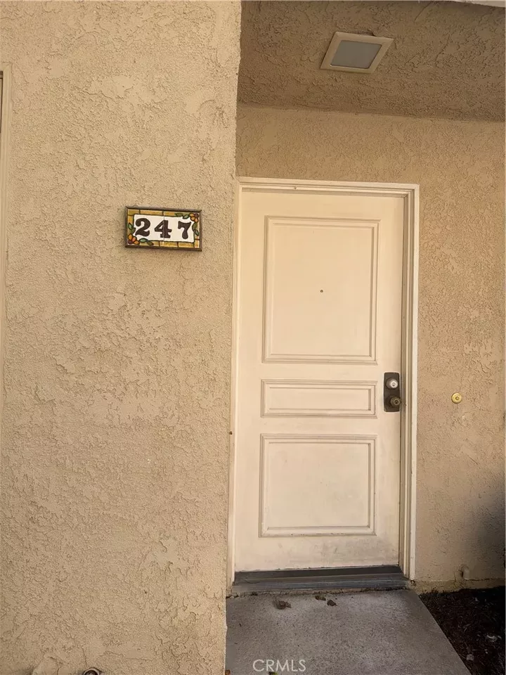Property Photo:  247 Pineview  CA 92620 