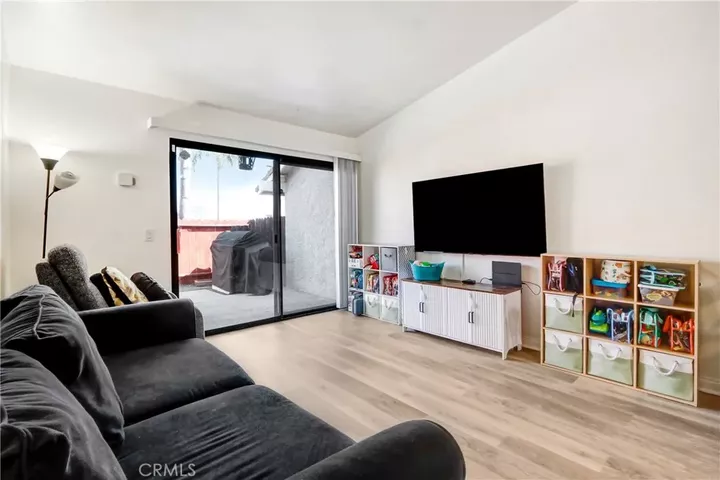 Property Photo: 9505 Arlington 17 CA 92503