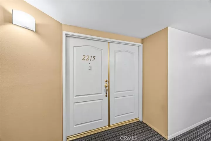 Property Photo:  4755 Templeton St 2215  CA 90032 