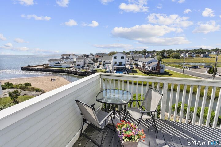 Property Photo: 1 Mansfield Grove Road 309 CT 06512