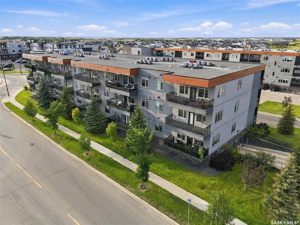 Property Photo:  770 Childers Crescent 202  SK S7L 6W1 