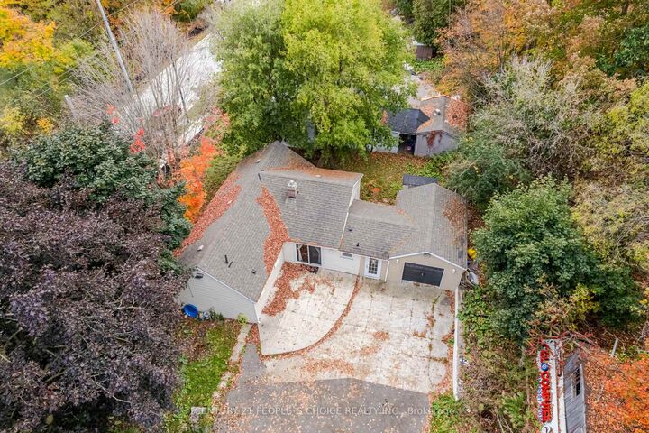 Property Photo: 154 Simmons Street ON L4H 4X7