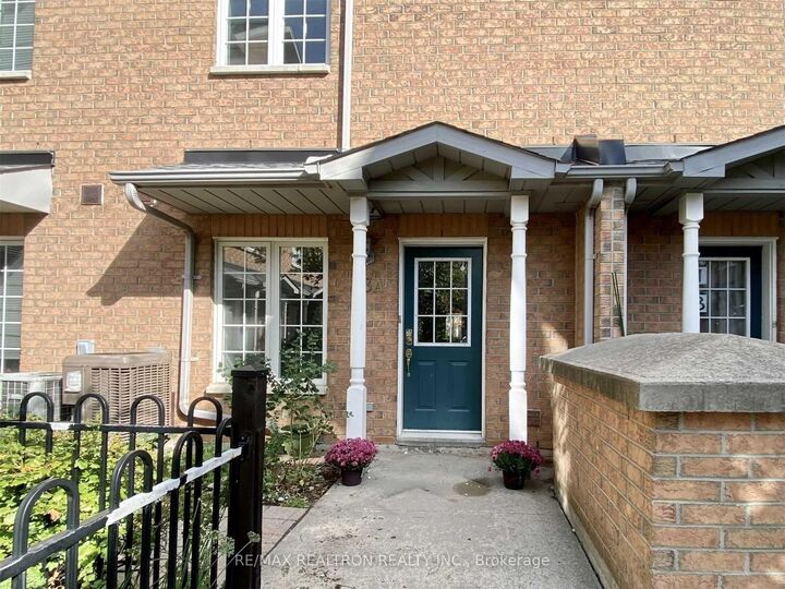 Property Photo:  1 Alpen Way 13A  ON L3R 4G2 