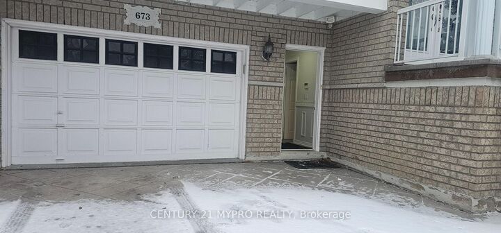 Property Photo:  673 Society Crescent Bsmnt  ON L3X 2S9 