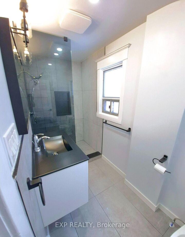 Property Photo:  137 Glenmore Road Upper  ON M4L 3M2 