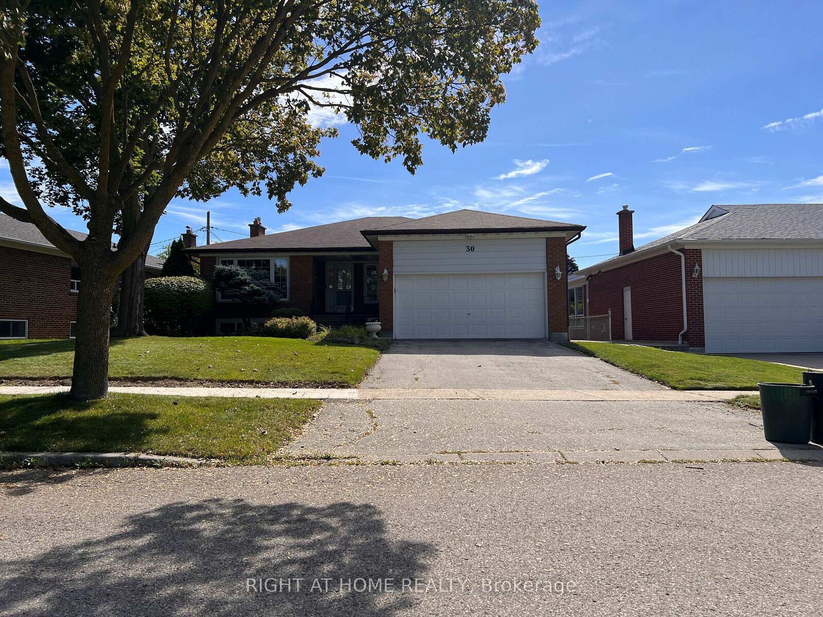 Property Photo:  30 Norbert Crescent Upper  ON M9C 3J9 