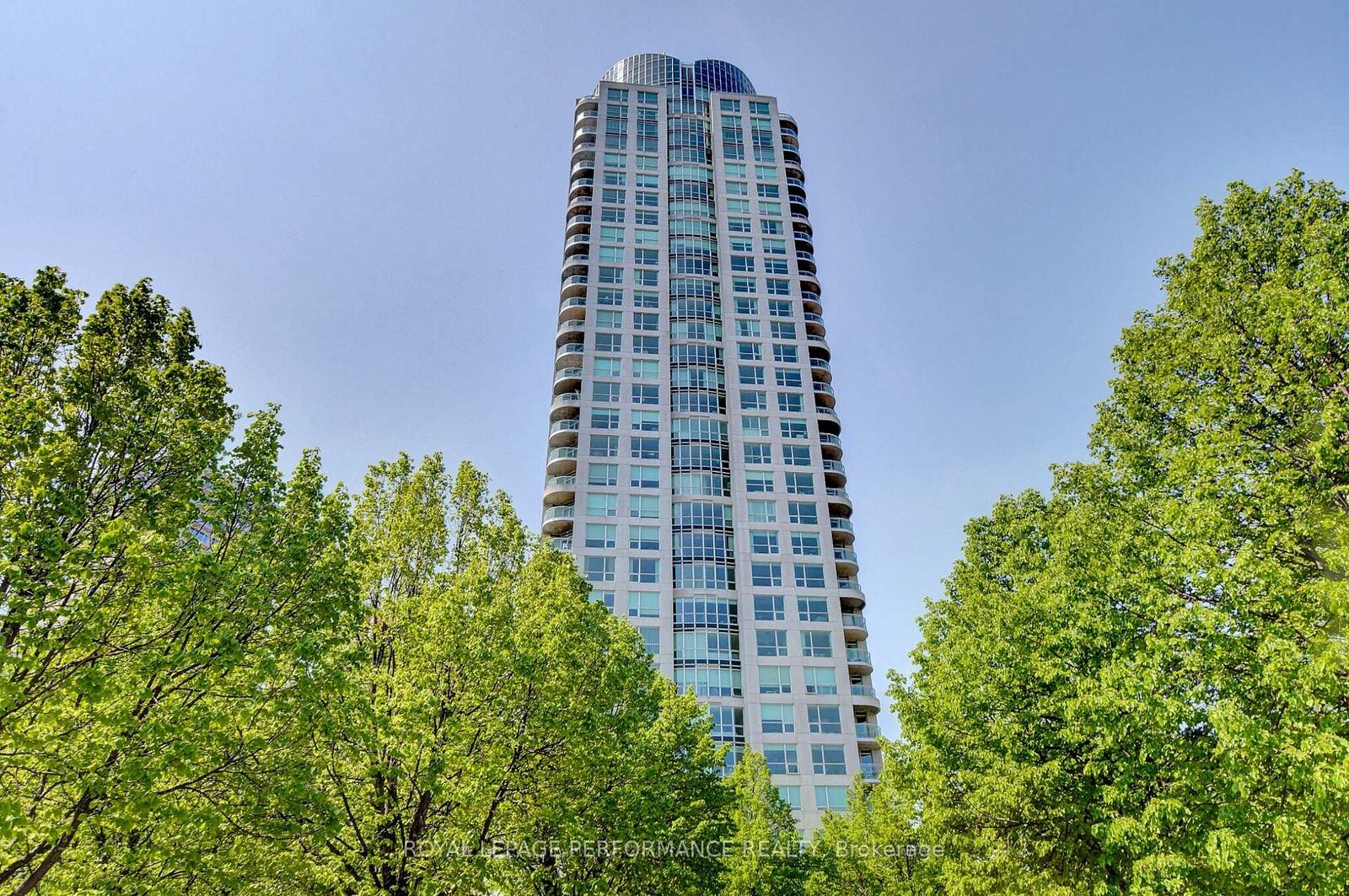 Property Photo: 38 Metropole Private 2603 ON K1Z 1E9