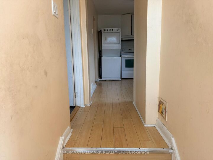Property Photo:  14 Lombardy Crescent  ON M1K 4N8 