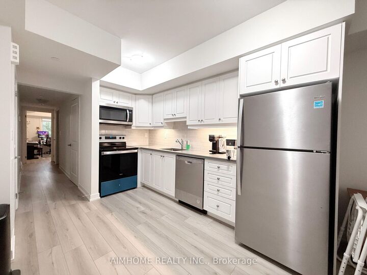 Property Photo:  58 Elizabeth Street S 2203  ON L4C 5W2 