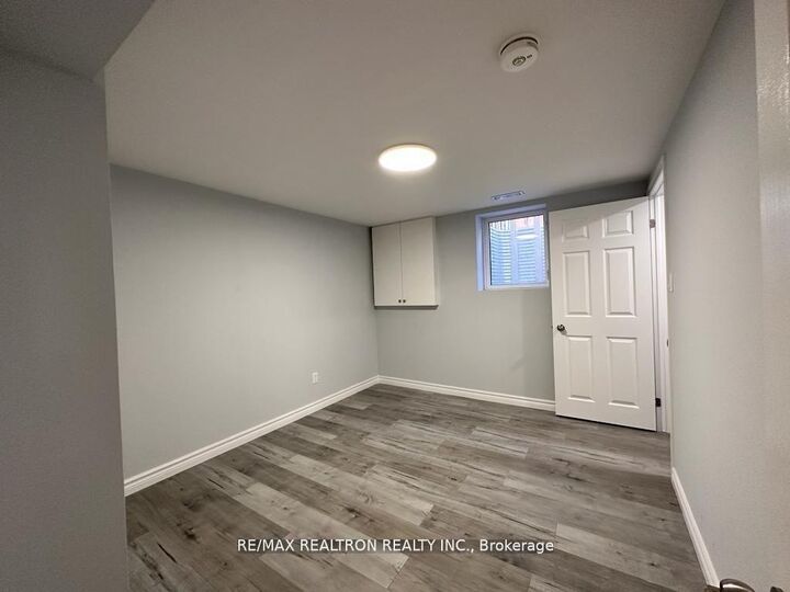 Property Photo:  223 Cochrane St (Bsmt) Street  ON L1N 5J2 