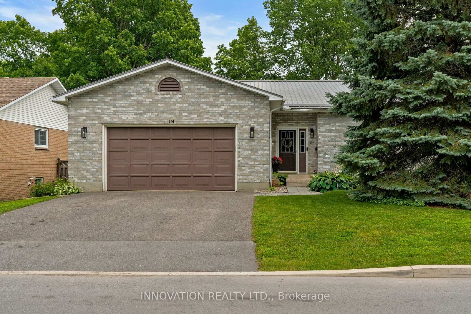 Property Photo: 114 Bell Street ON K7C 1V4