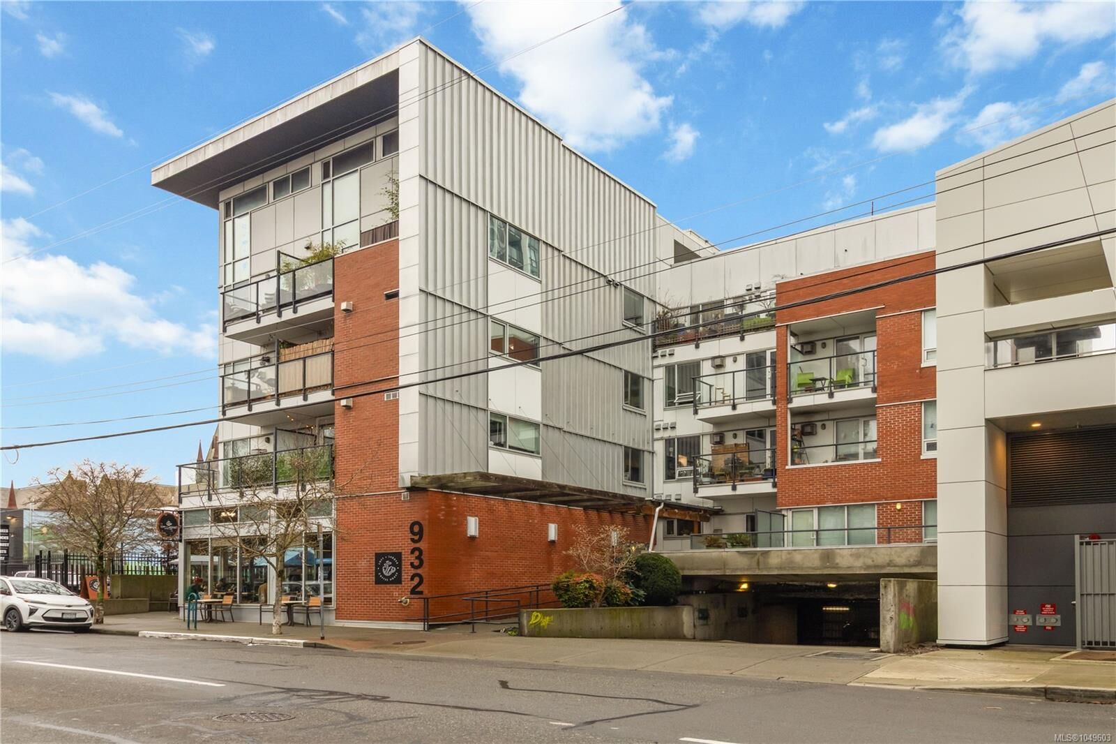 Property Photo:  932 Johnson St #301  BC V8V 3N4 
