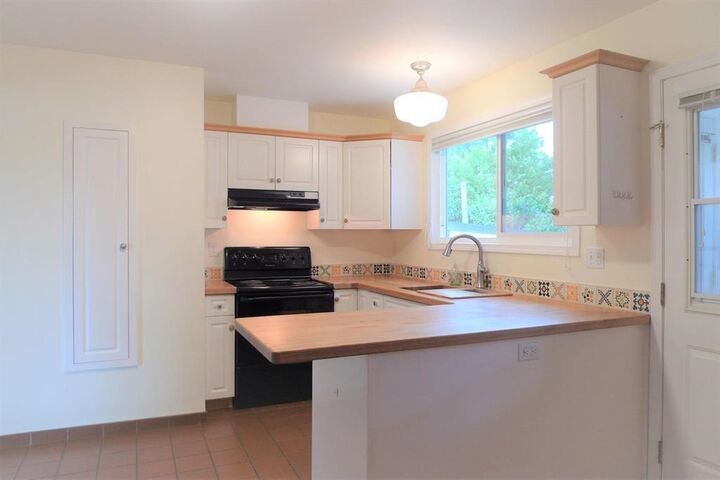 Property Photo:  2124 Topaz Street  BC V2T 3W6 