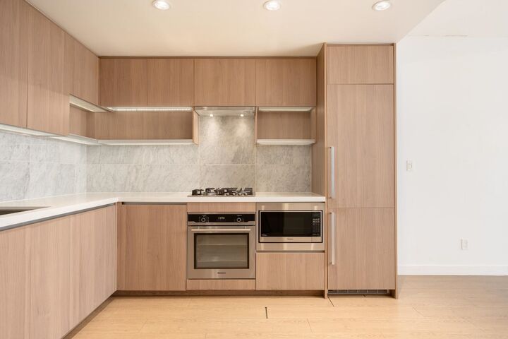 Property Photo:  6538 Nelson Avenue 2708  BC V5H 0G5 