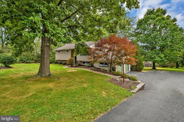 Property Photo:  79 Hill Road  PA 19506 