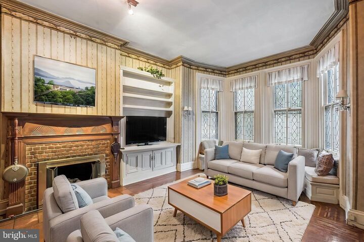 Property Photo:  2217 Locust Street  PA 19103 