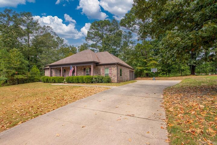 Property Photo:  2012 Hickory Drive  AR 72019 