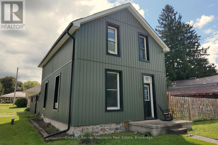 Property Photo:  2056 Mill Street East  ON N0G 1X0 