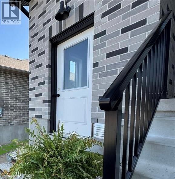 Property Photo: 115 Pugh Street B ON N0K 1M0