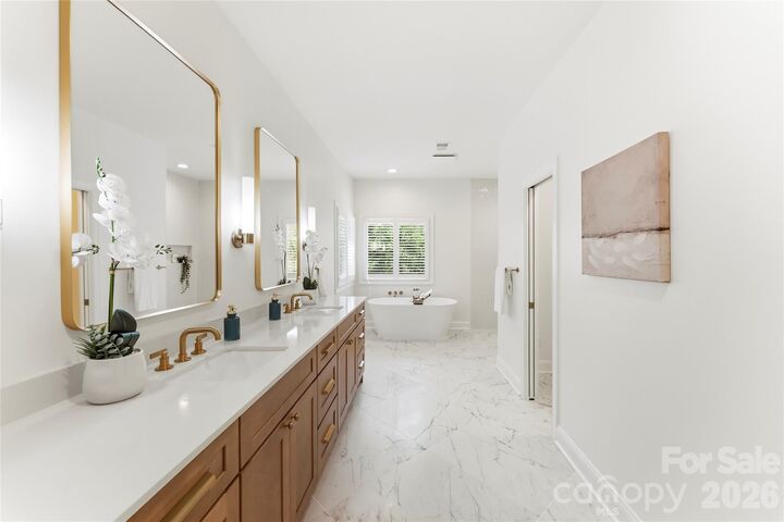 Property Photo: 12656 Lahinch Court NC 28277