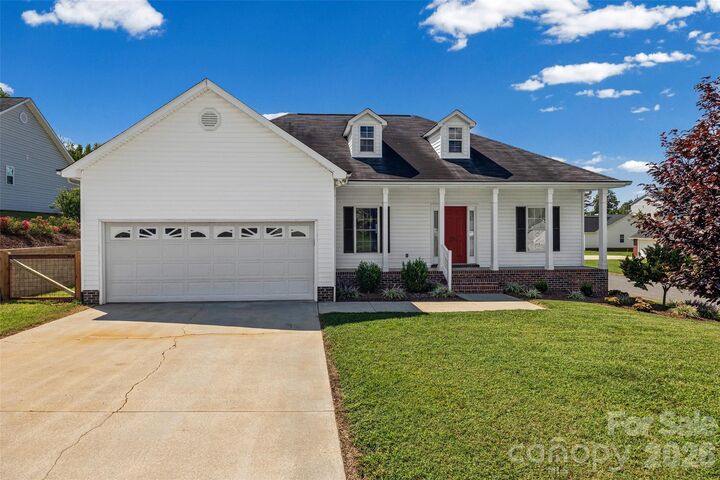 Property Photo:  701 Peregrine Court  NC 28056 