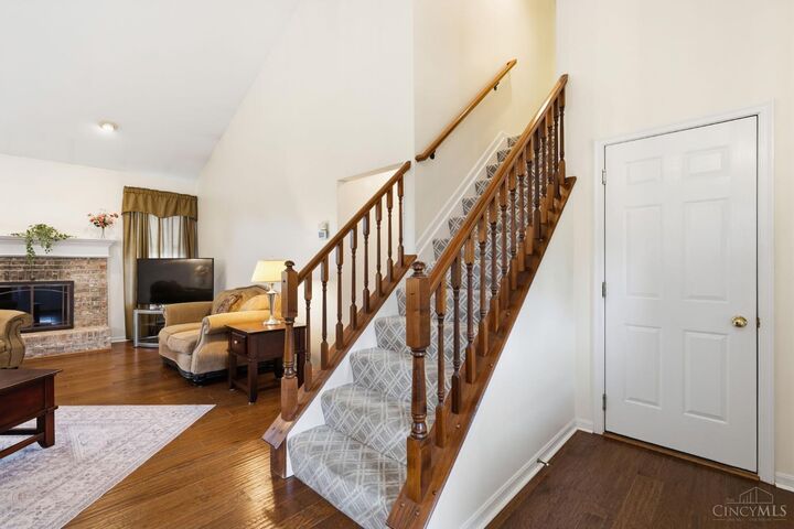 Property Photo: 710 Rosewynne Court OH 45002