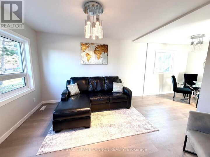 Property Photo:  330 Arundel Street  ON P7A 1L3 