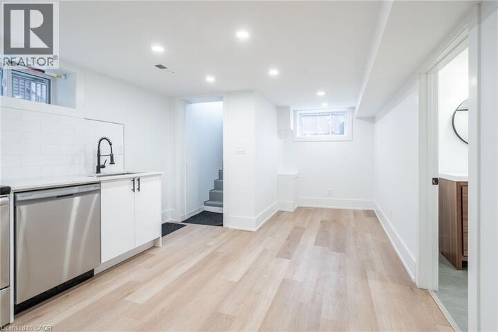 Property Photo:  204 Balsam Avenue South 1  ON L8M 3B8 